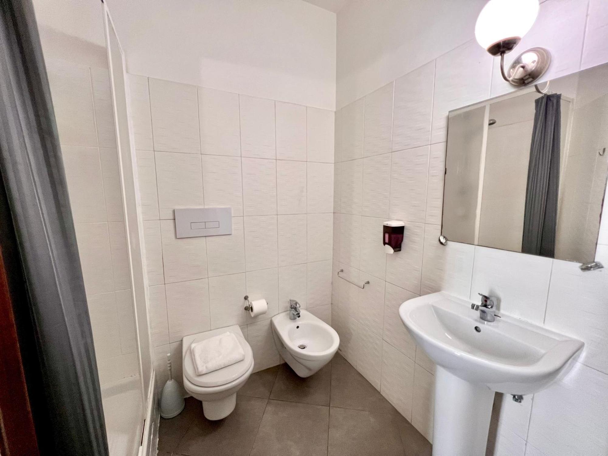 Booking Inn Settembre 95 Roma Dış mekan fotoğraf