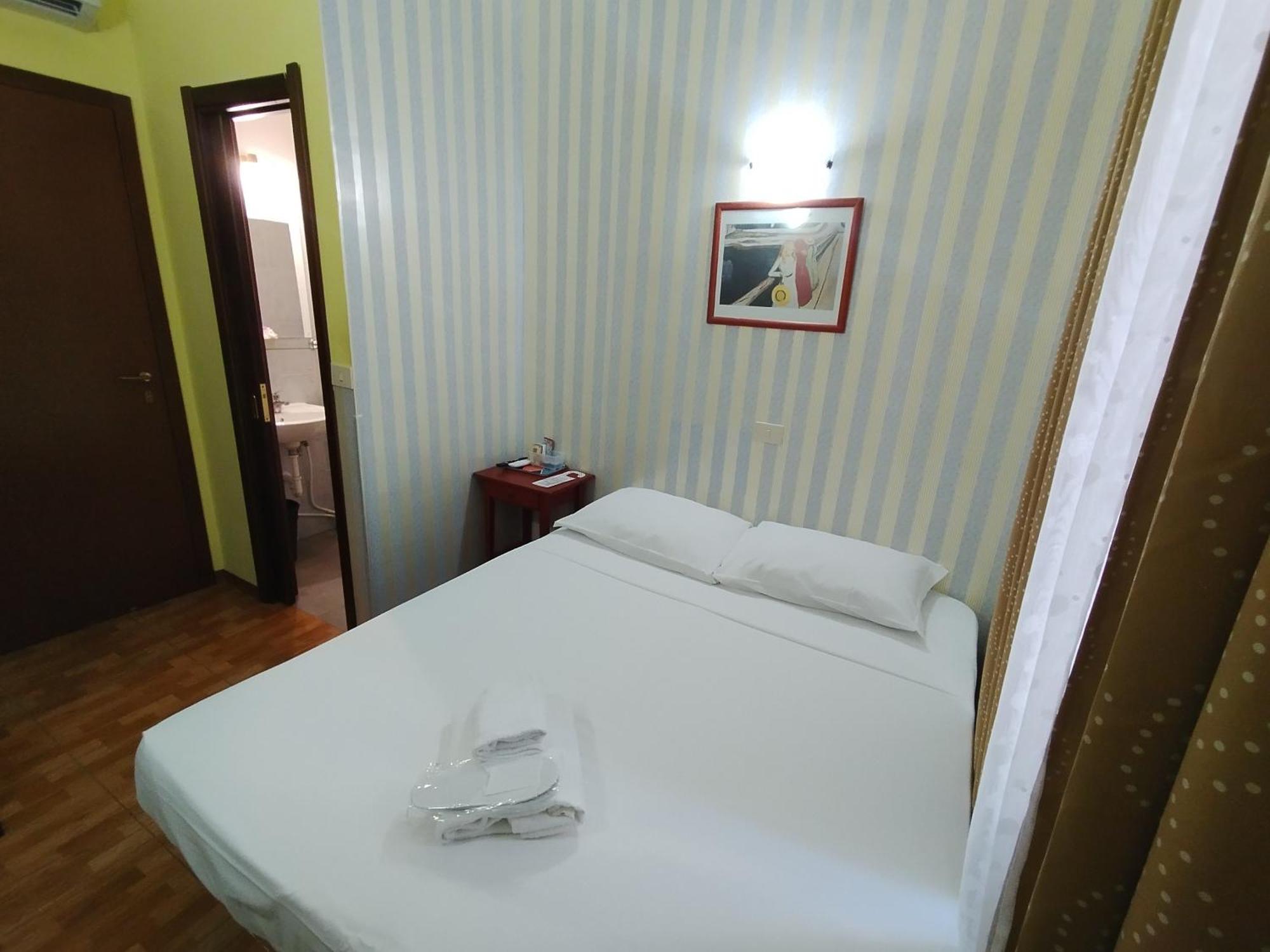 Booking Inn Settembre 95 Roma Oda fotoğraf